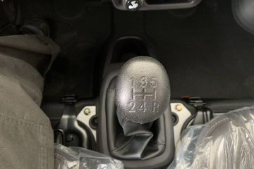 ���� ����V1 1.6L 122���� ���� 2.3��˫�Ų�դʽ΢��(��̥)ͼƬ