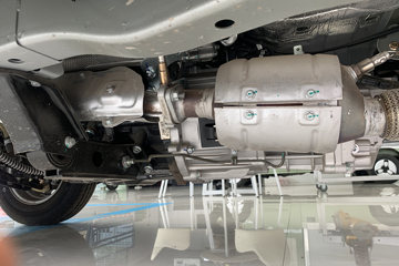 ���� ����V1 1.6L 122���� ���� 2.3��˫�Ų�դʽ΢��(��̥)ͼƬ