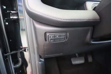 ������ 2026�� ȫ���������� 2.5T���� 211���� �Զ���������˫��Ƥ��ͼƬ