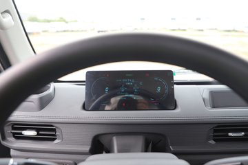 ����E˳�� 3.7�׵��Ŵ��綯�����Ῠ ʱ���°�63.75kWhͼƬ