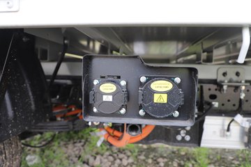 ����E˳�� 3.7�׵��Ŵ��綯�����Ῠ ʱ���°�63.75kWhͼƬ