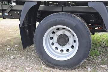 ����E˳�� 3.7�׵��Ŵ��綯�����Ῠ ʱ���°�63.75kWhͼƬ