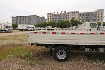 ����E˳�� 3.7�׵��Ŵ��綯�����Ῠ ʱ���°�63.75kWhͼƬ