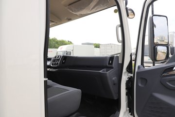 ������������ 2.5L���� 174���� ������6�� 4.2�׵�����ʽ�ῨͼƬ