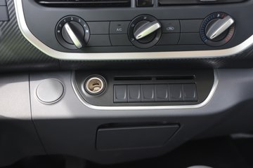 ������������ 2.5L���� 174���� ������6�� 4.2�׵�����ʽ�ῨͼƬ