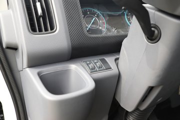 ������������ 2.5L���� 174���� ������6�� 4.2�׵�����ʽ�ῨͼƬ