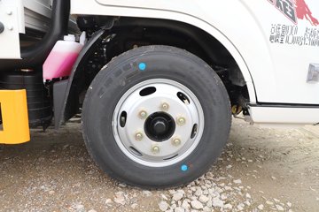 ����ȫ��˳�� ��׼�� 2.5L���� 136���� ������5�� 3.7�׵��������ῨͼƬ