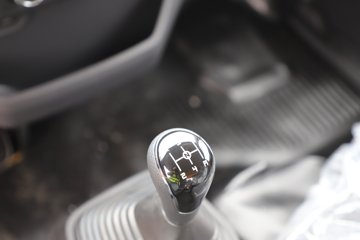 ���� ȫ��˳��խ�� ��׼�� 2.5L���� 136���� ������5�� 3.2��˫�������ῨͼƬ