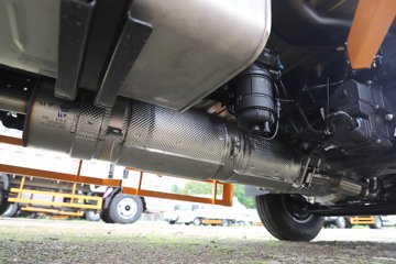 ���� ȫ��˳��խ�� ��׼�� 2.5L���� 136���� ������5�� 3.2��˫�������ῨͼƬ