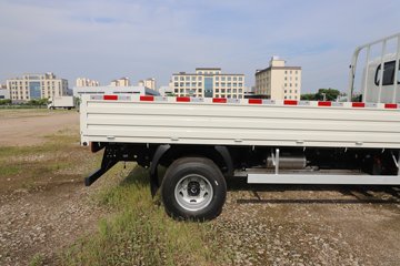 ����E·�� Max ���� ��ɲ 4.2�׵��Ŵ��綯�����Ῠ ����ʱ��140.41kWhͼƬ