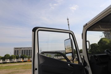 ����E·�� Max ���� ��ɲ 4.2�׵��Ŵ��綯�����Ῠ ����ʱ��140.41kWhͼƬ