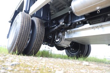 ����E·�� Max ���� ��ɲ 4.2�׵��Ŵ��綯�����Ῠ ����ʱ��140.41kWhͼƬ