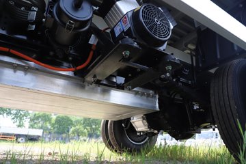 ����E·�� Max ���� ��ɲ 4.2�׵��Ŵ��綯�����Ῠ ����ʱ��140.41kWhͼƬ