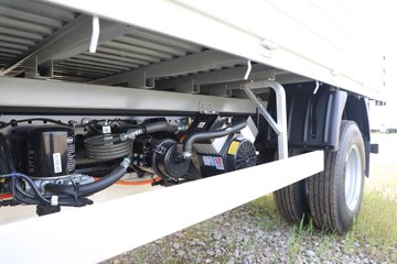 ����E·�� Max ���� ��ɲ 4.2�׵��Ŵ��綯�����Ῠ ����ʱ��140.41kWhͼƬ