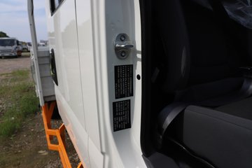 ������������ 2.5L���� 174���� ������6�� 3.2��˫�������ῨͼƬ