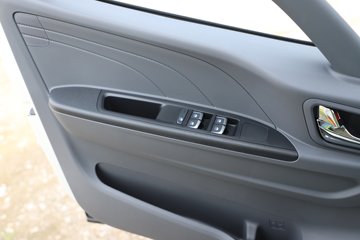 ������������ 2.5L���� 174���� ������6�� 3.2��˫�������ῨͼƬ