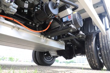 ����E·�� 4X2 4.11�׵��Ŵ��綯��س� ����ʱ��140.41kWhͼƬ