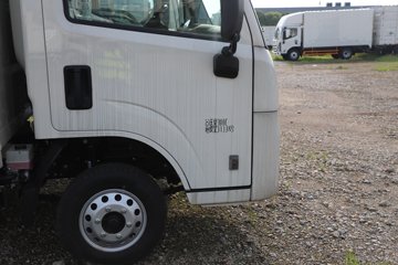 ����E˳�� 2025�� ���綯 4X2 Һɲ 3.8�׵�����ʽ�Ῠ ʱ���°�63.75kWhͼƬ