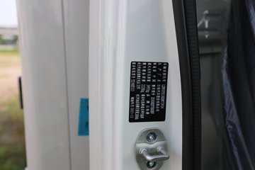 ����E˳�� 2025�� ���綯 4X2 Һɲ 3.8�׵�����ʽ�Ῠ ʱ���°�63.75kWhͼƬ
