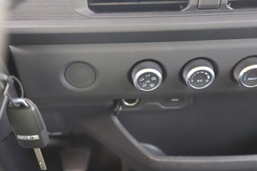 ����E˳�� 2025�� ���綯 4X2 Һɲ 3.8�׵�����ʽ�Ῠ ʱ���°�63.75kWhͼƬ