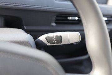 ����E˳�� 2025�� ���綯 4X2 Һɲ 3.8�׵�����ʽ�Ῠ ʱ���°�63.75kWhͼƬ