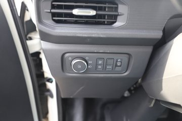 ����E˳�� 2025�� ���綯 4X2 Һɲ 3.8�׵�����ʽ�Ῠ ʱ���°�63.75kWhͼƬ