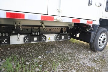 ����E˳�� 2025�� ���綯 4X2 Һɲ 3.8�׵�����ʽ�Ῠ ʱ���°�63.75kWhͼƬ