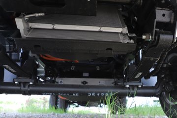 ����E˳�� 2025�� ���綯 4X2 Һɲ 3.8�׵�����ʽ�Ῠ ʱ���°�63.75kWhͼƬ