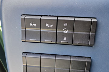 Զ��X7E 4X2 9.6�׻���ʽ���綯��������ʽ�ػ��� ����403kWhͼƬ
