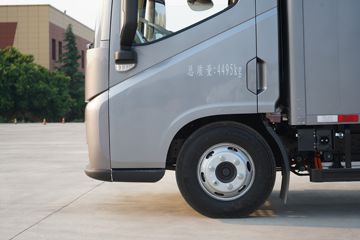 ���C9 �ȷ��� 4.315�׵��Ŵ��綯��ʽ�Ῠ ����ʱ��120kWhͼƬ