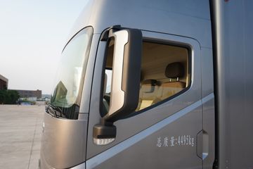 ���C9 �ȷ��� 4.315�׵��Ŵ��綯��ʽ�Ῠ ����ʱ��120kWhͼƬ