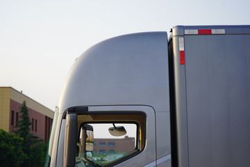 ���C9 �ȷ��� 4.315�׵��Ŵ��綯��ʽ�Ῠ ����ʱ��120kWhͼƬ