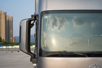 ���C9 �ȷ��� 4.315�׵��Ŵ��綯��ʽ�Ῠ ����ʱ��120kWhͼƬ