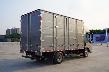 ���C9 �ȷ��� 4.315�׵��Ŵ��綯��ʽ�Ῠ ����ʱ��120kWhͼƬ