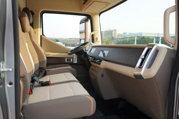 ���C9 �ȷ��� 4.315�׵��Ŵ��綯��ʽ�Ῠ ����ʱ��120kWhͼƬ