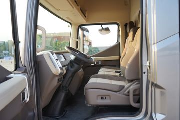 ���C9 �ȷ��� 4.315�׵��Ŵ��綯��ʽ�Ῠ ����ʱ��120kWhͼƬ