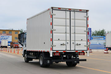 �������ó�����S300 2025�� ���а� 4.2�׵��Ŵ��綯��ʽ�Ῠ ����ʱ��100.07kWhͼƬ