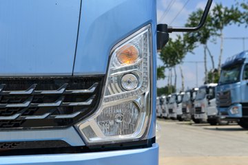 ���桤��EN ��ɲ 4.18�׵��Ŵ��綯��ʽ�Ῠ ����96.2kWhͼƬ