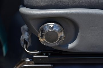���桤��EN ��ɲ 4.18�׵��Ŵ��綯��ʽ�Ῠ ����96.2kWhͼƬ