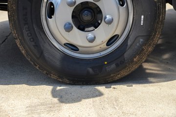 ������� ����EM 4.5T 4.14�׵��Ŵ��綯��ʽ�Ῠ63.75kWhͼƬ