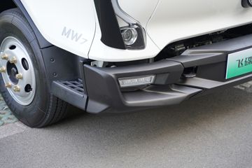 �ɵ�W7 2.7L CNG 190���� ��ʿ��8�� ��ɲ 4.15�׵��������ῨͼƬ