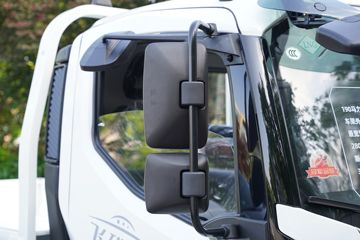 �ɵ�W7 2.7L CNG 190���� ��ʿ��8�� ��ɲ 4.15�׵��������ῨͼƬ