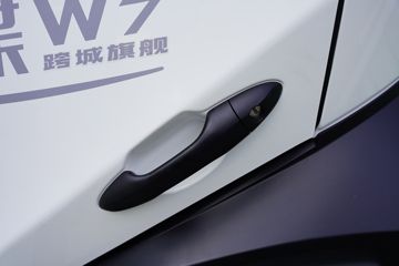 �ɵ�W7 2.7L CNG 190���� ��ʿ��8�� ��ɲ 4.15�׵��������ῨͼƬ