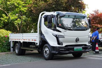 �ɵ�W7 2.7L CNG 190���� ��ʿ��8�� ��ɲ 4.15�׵��������ῨͼƬ