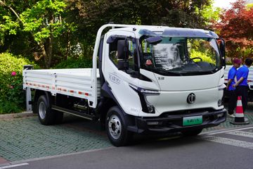�ɵ�W7 2.7L CNG 190���� ��ʿ��8�� ��ɲ 4.15�׵��������ῨͼƬ