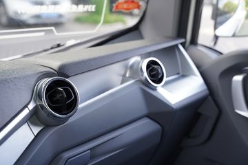 �ɵ�W7 2.7L CNG 190���� ��ʿ��8�� ��ɲ 4.15�׵��������ῨͼƬ