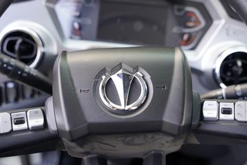 �ɵ�W7 2.7L CNG 190���� ��ʿ��8�� ��ɲ 4.15�׵��������ῨͼƬ