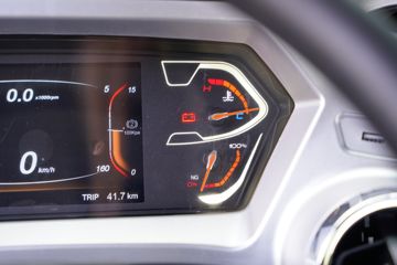 �ɵ�W7 2.7L CNG 190���� ��ʿ��8�� ��ɲ 4.15�׵��������ῨͼƬ