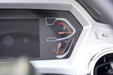 �ɵ�W7 2.7L CNG 190���� ��ʿ��8�� ��ɲ 4.15�׵��������ῨͼƬ