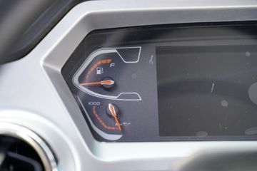 �ɵ�W7 2.7L CNG 190���� ��ʿ��8�� ��ɲ 4.15�׵��������ῨͼƬ